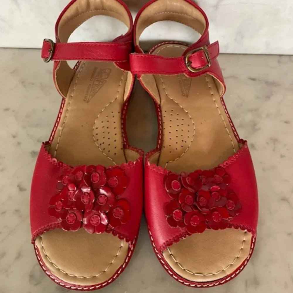 PIOLITO FLORICIENTA Sandals Red Floral Petal Applique Girl Size 1